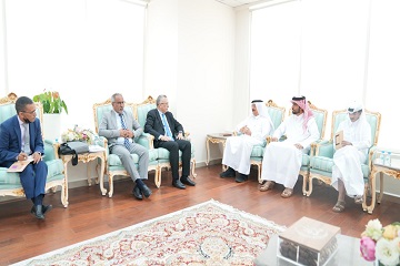 د. الكواري يجتمع مع رئيس اللجنة الوطنية الموريتانية لحقوق الإنسان