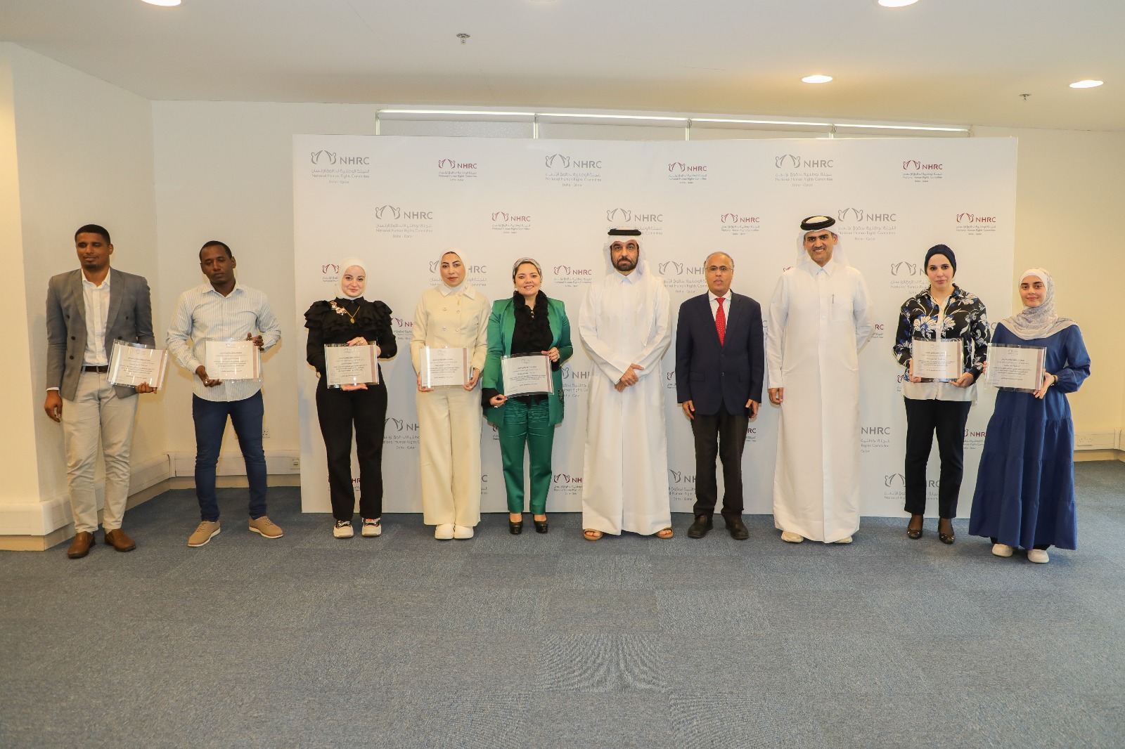 اللجنة الوطنية لحقوق الإنسان تختتم برنامجها التدريبي لفائدة طلاب وطالبات جامعة قطر ومعهد الدوحة للدراسات العليا